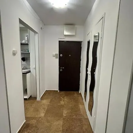 24 Ior By * Bukarest